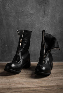 GUIDI FALL 22 COLLECTION IMAGE: PRODUCTS FEATURED: GUIDI LEATHER ZIP UP ANKLE BOOT