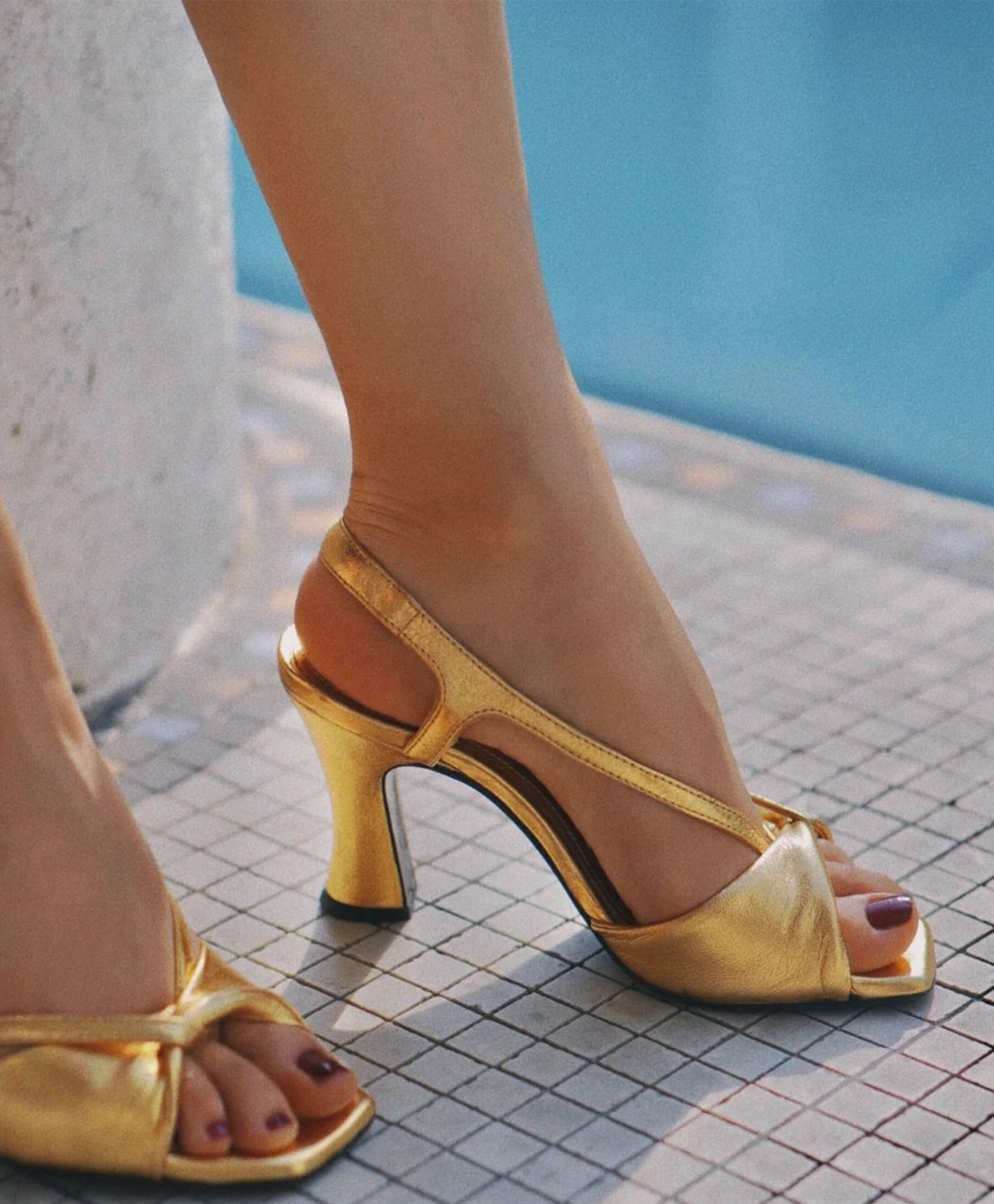 CAREL PARIS 1952 SPRING 2023 COLLECTION IMAGE: PRODUCTS FEATURED: CAREL GOLD PALACE SLING BACK PUMP
