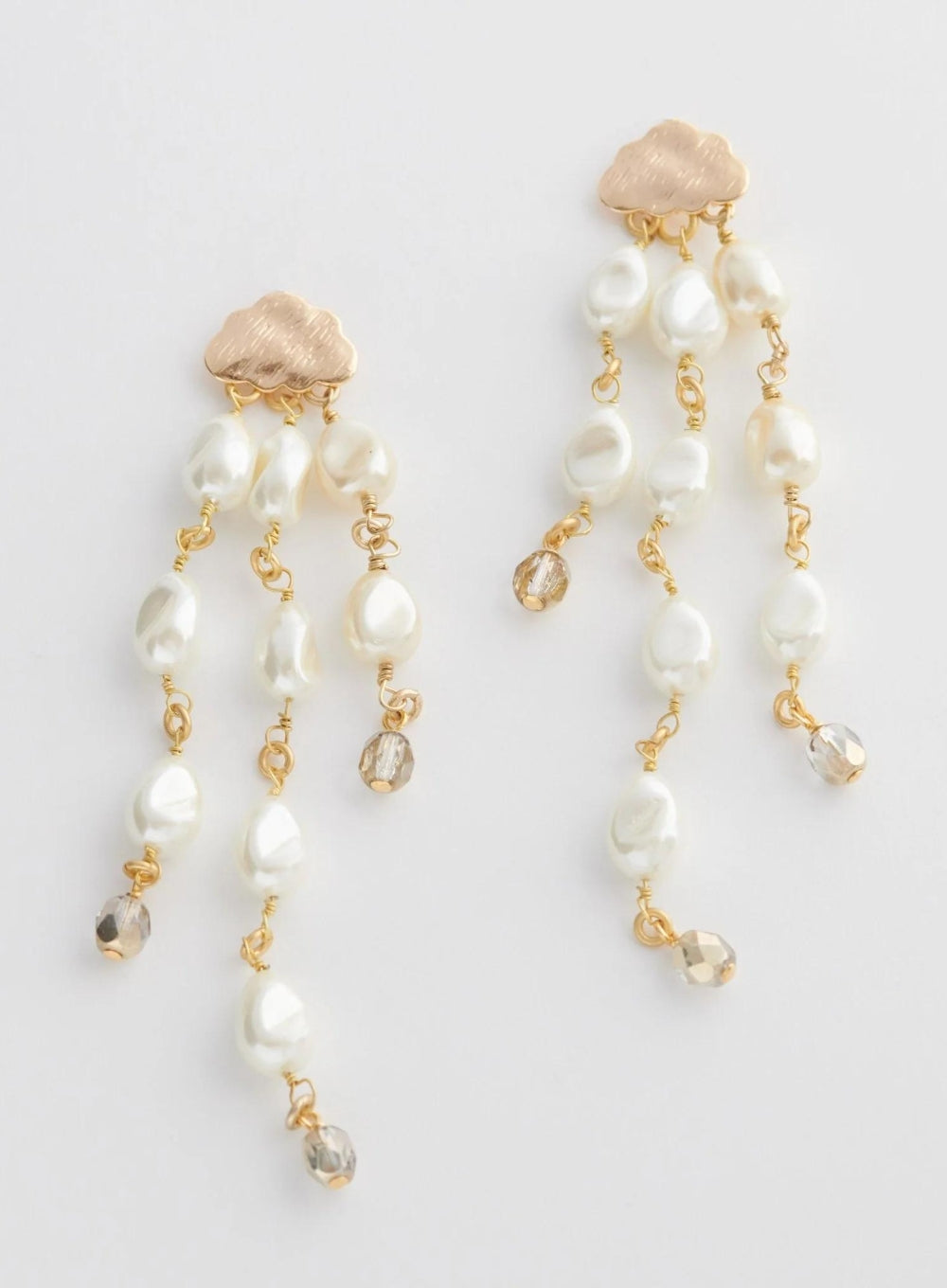 JOHN WIND | Raining Pearls Earrings
