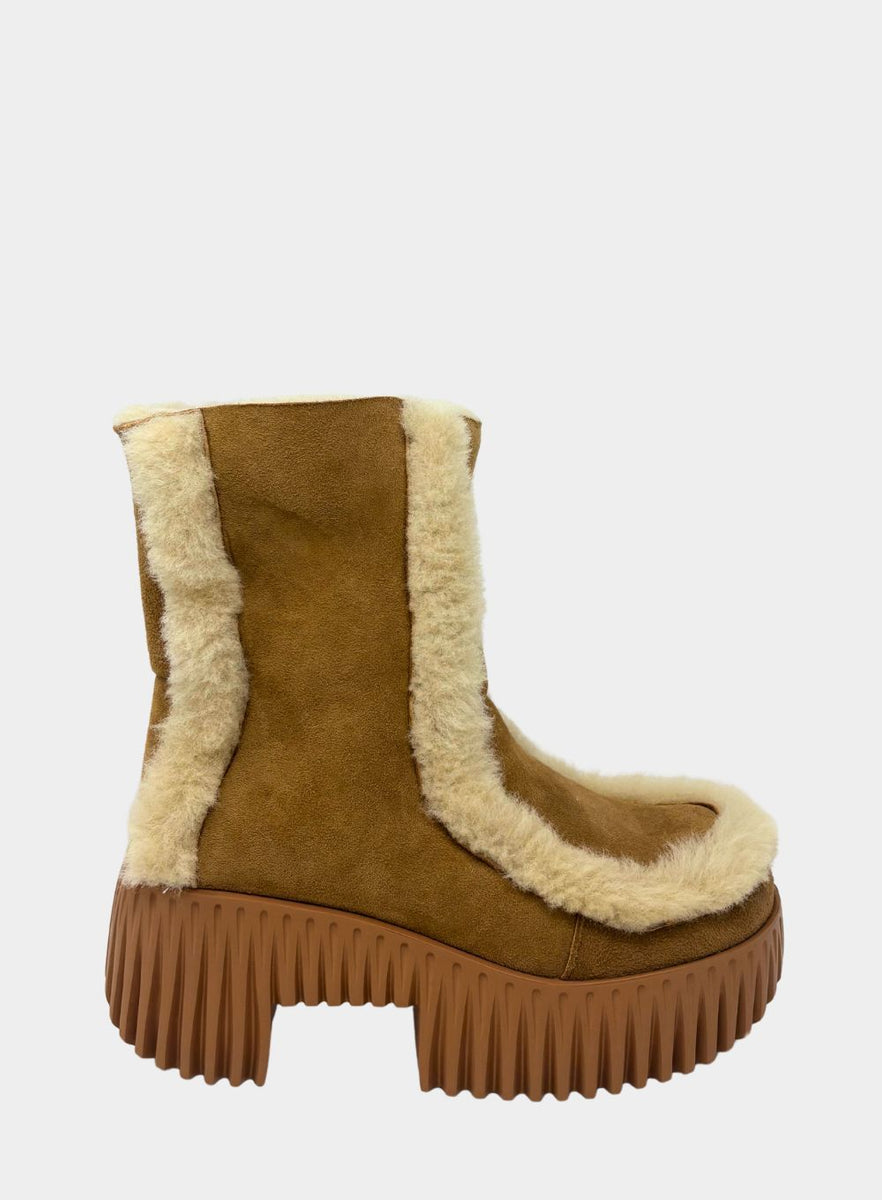 4CCCCEES | Plia Fero Boot – Joan Shepp