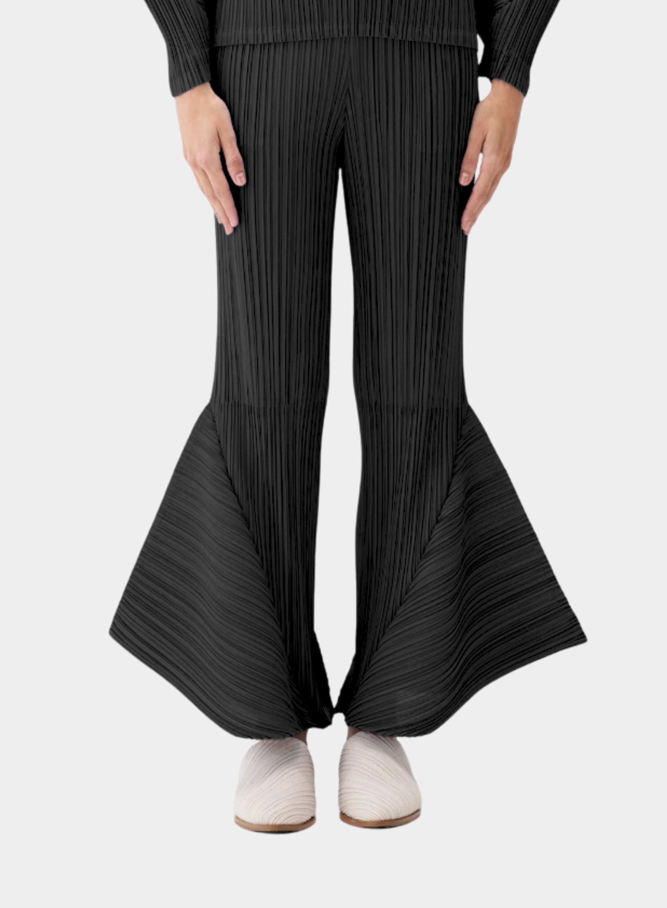 PLEATS PLEASE ISSEY MIYAKE | Skyline Pants – Joan Shepp