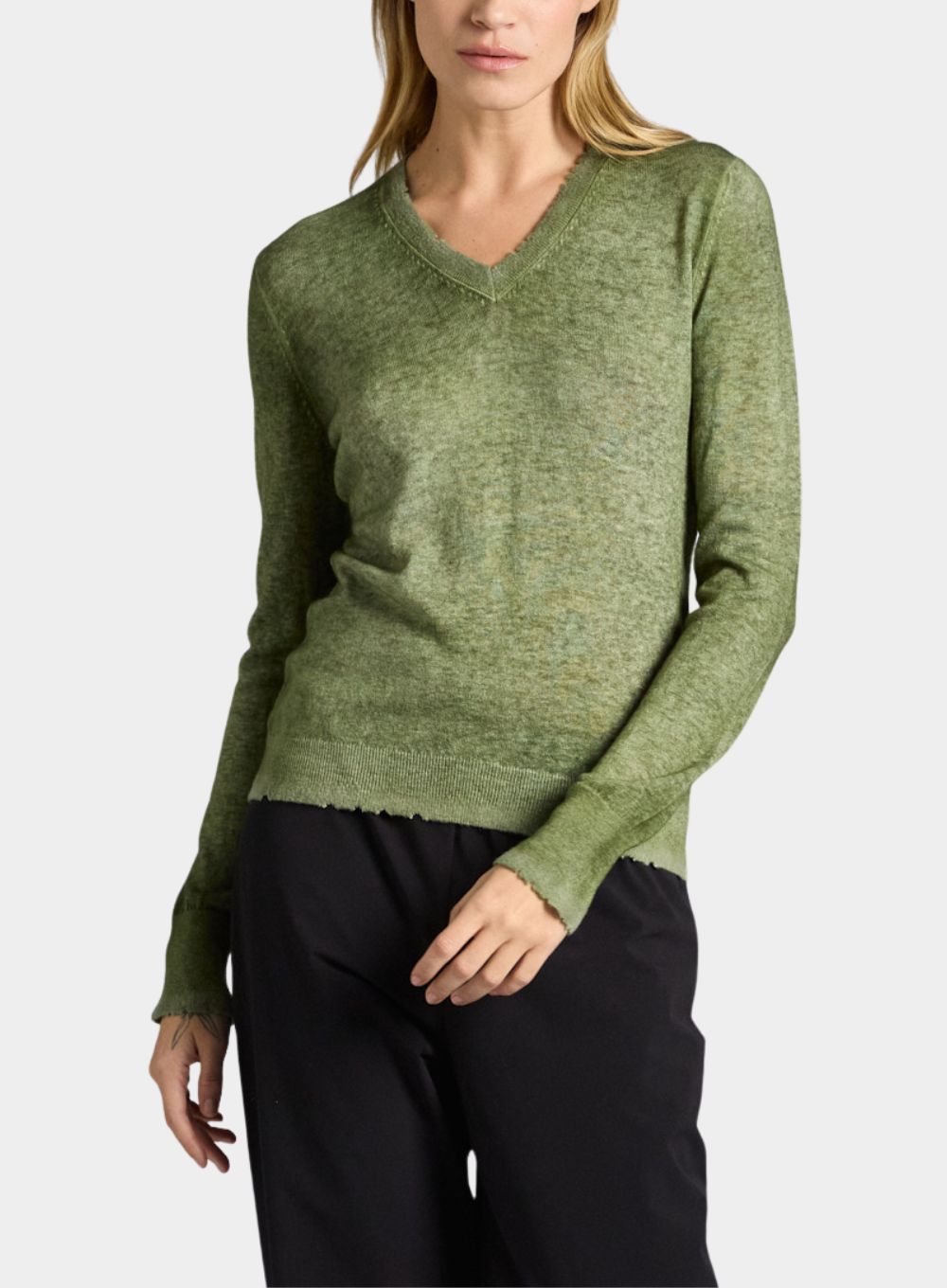 AVANT TOI | Distressed Hand Painted Ultralight V-Neck Pullover