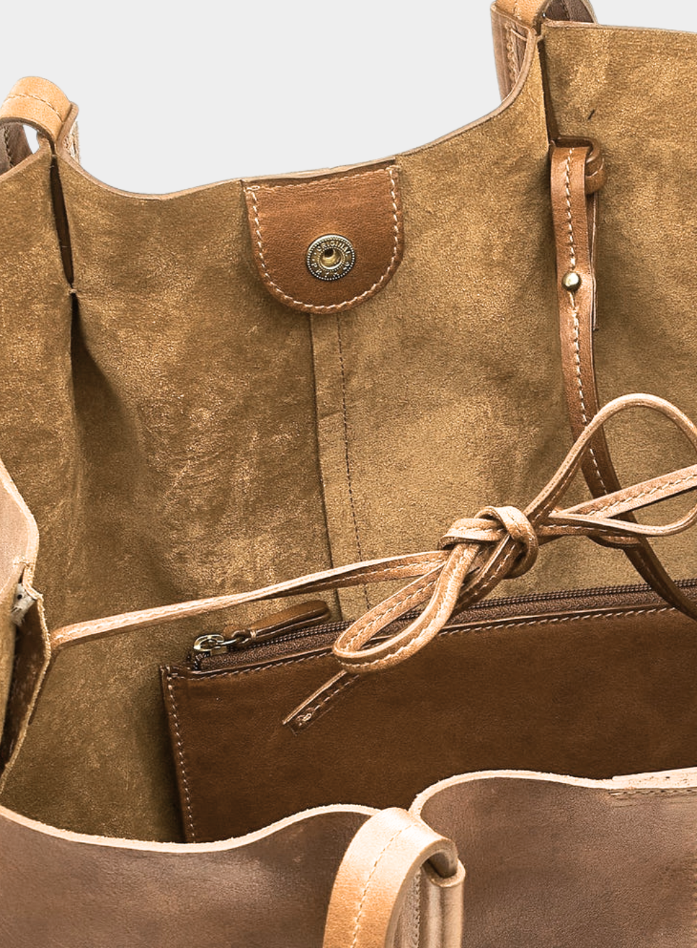 IL BISONTE | Nina Tote Bag – Joan Shepp IL BISONTE | Nina Tote Bag – Joan Shepp